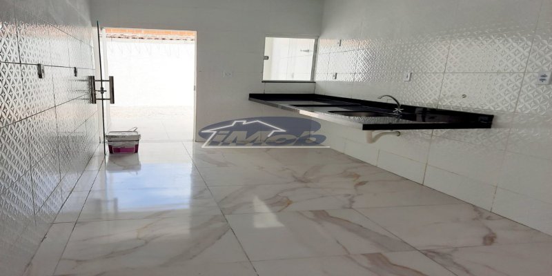 Casa à venda, com 3 quartos, 84m² - Imob Petrolina