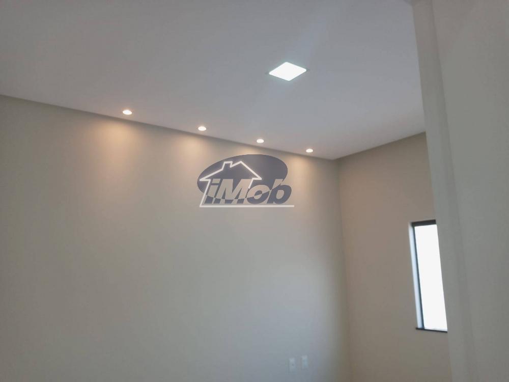 Casa de condomínio com 3 quartos, 200m², à venda