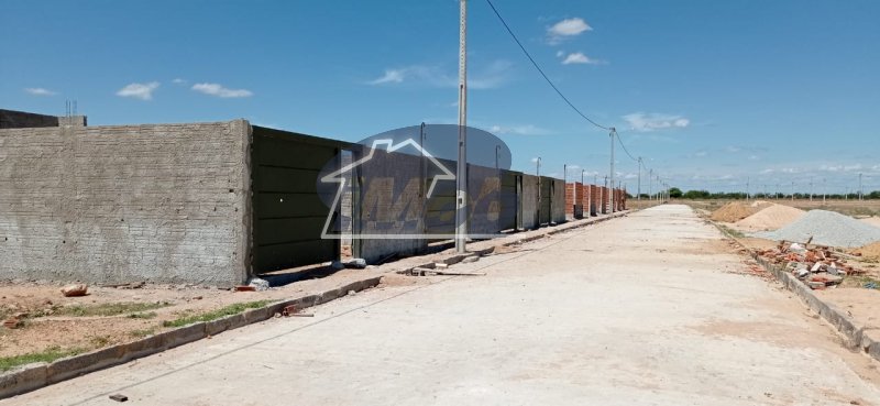 Casa com 2 quartos, 56m², à venda - Imob Petrolina